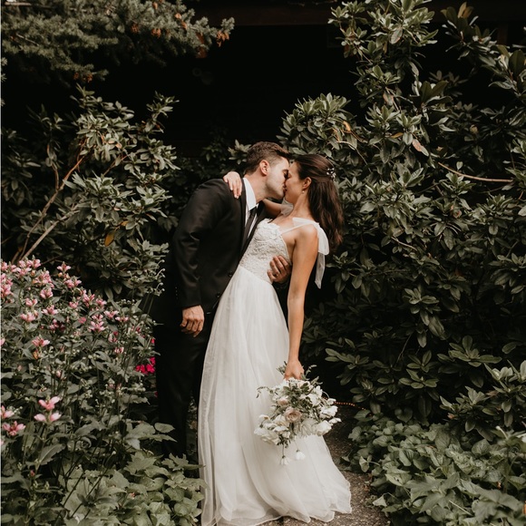 Custom made wedding dress size 6-8 - Picture 7 of 9